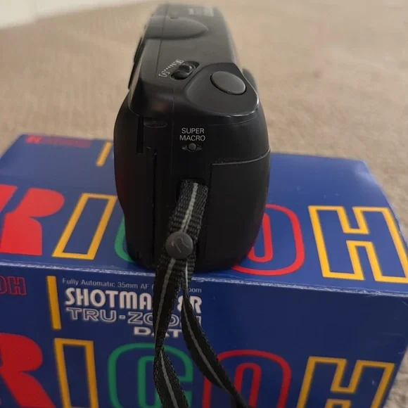 Ricoh Shotmaster Tru-Zoom Date 35mm Camera - Picture 5 of 9